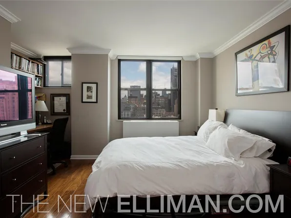 222 West 14th Street image 1 of 4