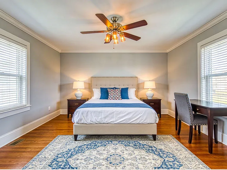 Bedroom 1 - Full-size bed