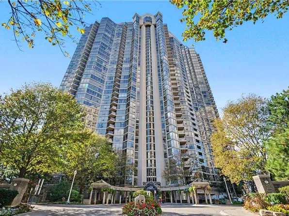 45 Kingsbridge Garden Cir #2407, Mississauga, ON L5R 3K4