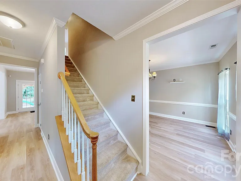 107 Stonemason Ct — Photo 24