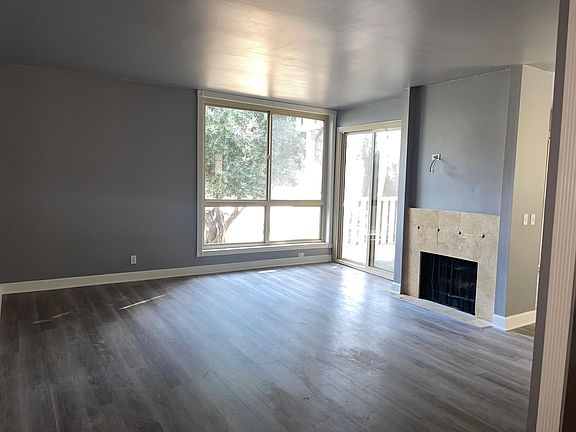 4th image of 17711 Margate St APT 109