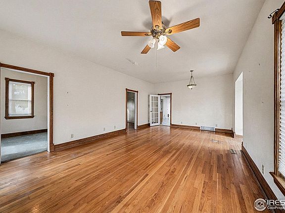 5th image of 509 W 5th St