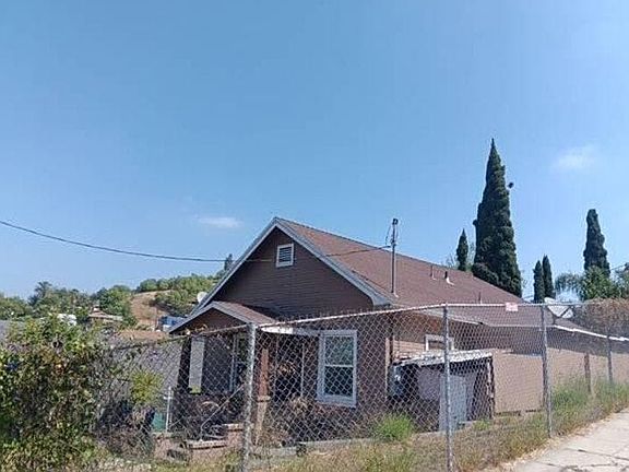 2nd image of 2704 Fonda Way
