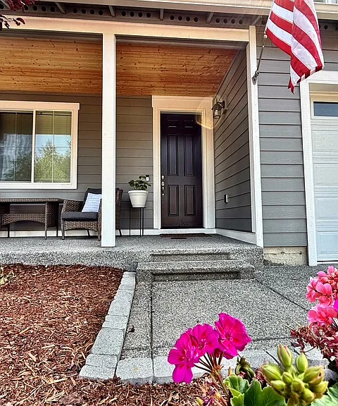 740 SE Nordmann Loop — Photo 46