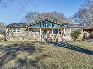 1300 Pleasant Ridge Rd, Huntland, TN 37345