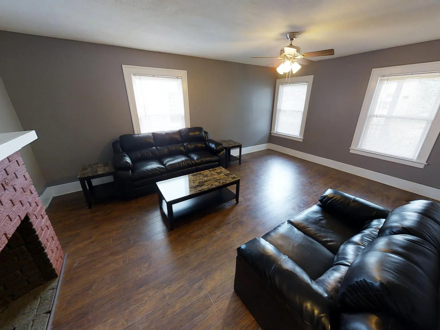 4 bed, $3,200 — Photo 3
