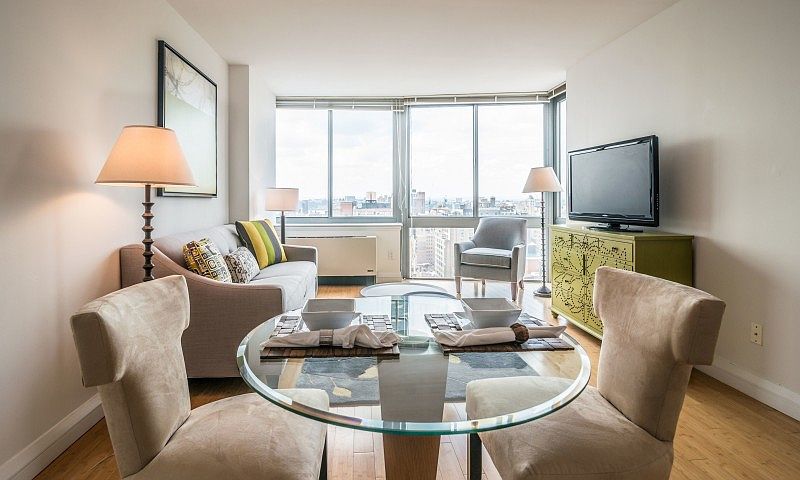 1st image of 800 6th Ave APT 31A