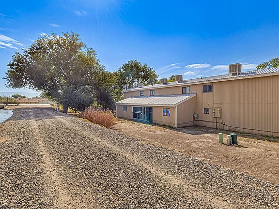 4th image of 560 N Sparn Ct #2B-1Ba-1006Sqft