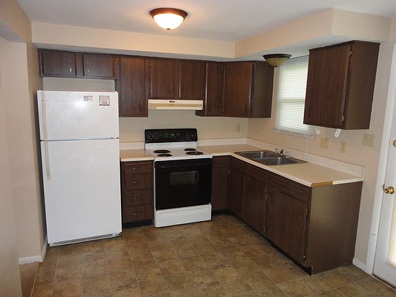 2nd image of 4885 Melbeth Dr APT 70