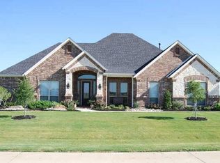 106 Loycie Cir, Waxahachie, TX 75165