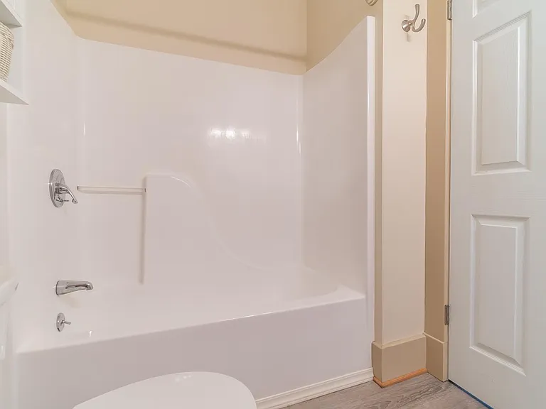 803 Phillips Ave #1 — Photo 8