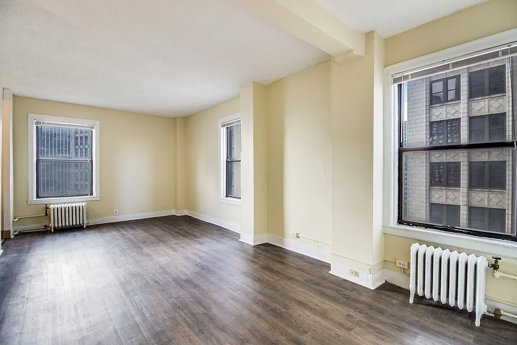 New Cadillac Square Apartments — Photo 3