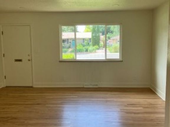 4th image of 520 Columbia Rd