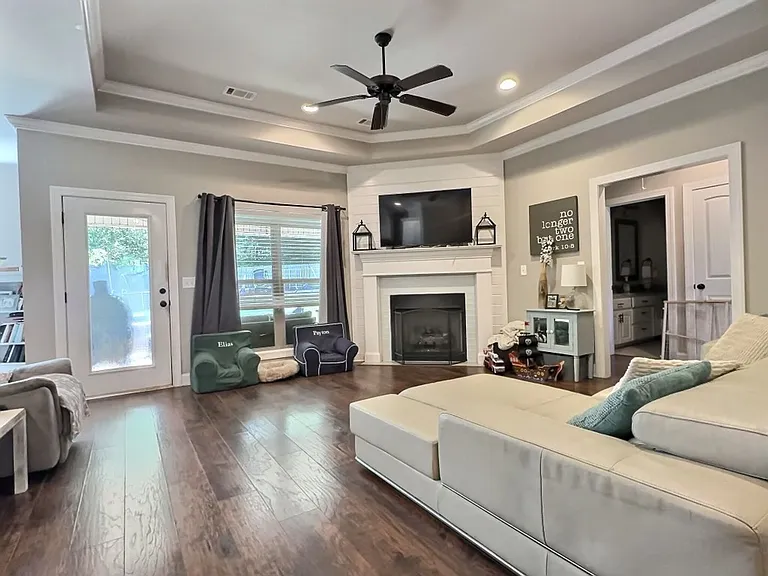 1018 Ridge Point Dr — Photo 13