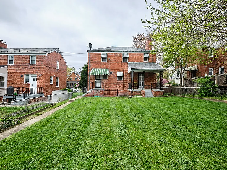 3617 28th St NE — Photo 34