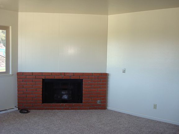 3rd image of 391 Central Ave #4