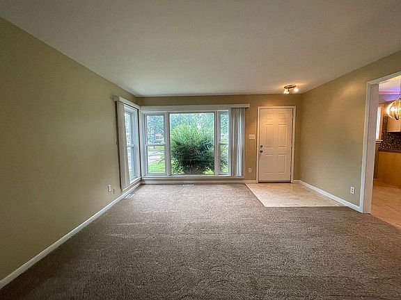 2nd image of 1395 Dulong Ave