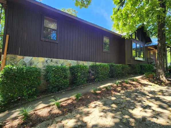 347 Field Rd, Anniston, AL 36207