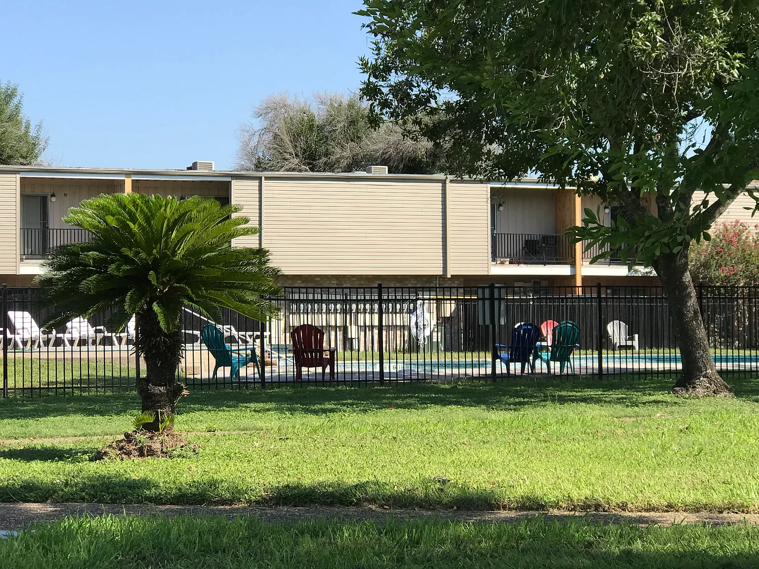 Peachtree Apartments — Photo 4