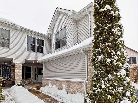 2nd image of 2063 Laurel Ave