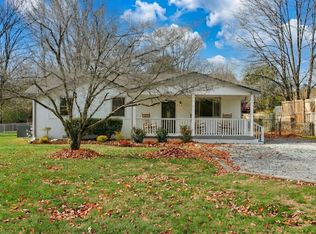 5537 Zapata Dr, Pegram, TN 37143