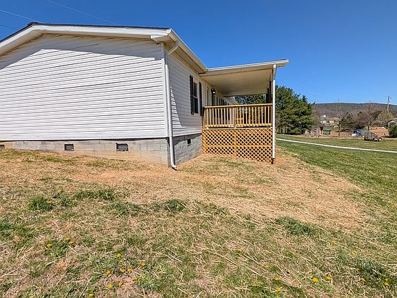 5th image of 1439 Ivanhoe Rd