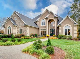 309 Locust Creek Blvd, Louisville, KY 40245