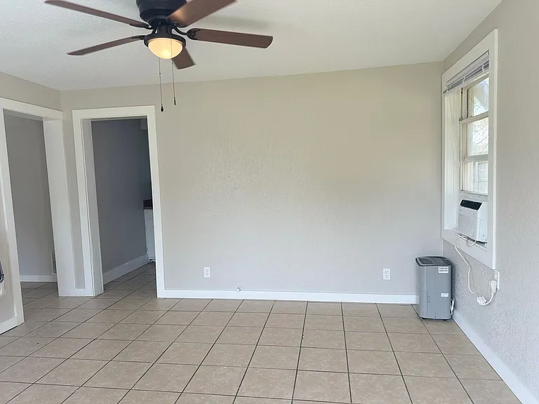 408 W Grove Ave #B — Photo 19