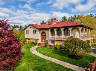 8 Reservation Rd, Acushnet, MA 02743