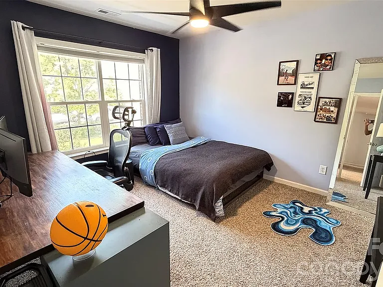 9542 Oswald Ln — Photo 35