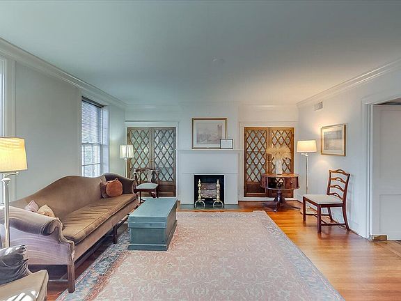 3rd image of 304 Wilkinson St