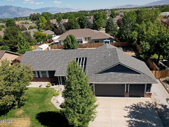 3rd image of 1010 Silveranch Dr