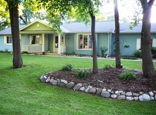 701 Air View Dr, Palmyra, WI 53156
