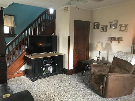 5th image of 323 Carner Ave