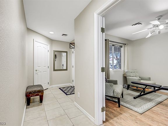 5th image of 804 Antonio Dr