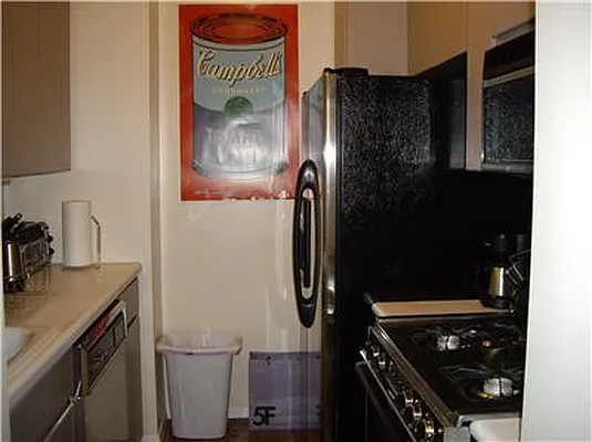 Rented by La Seven Inc. | media 16