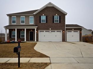 1000 Harvest Point Dr, Fuquay Varina, NC 27526