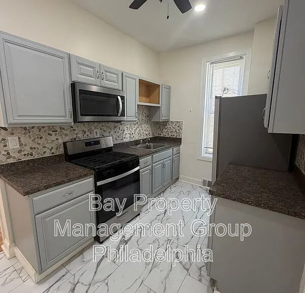 451 W Bringhurst St #1 — Photo 12