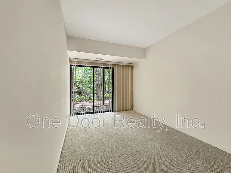 609 Indian Springs Ct — Photo 26