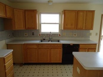 4th image of 4924 Crosscreek Dr
