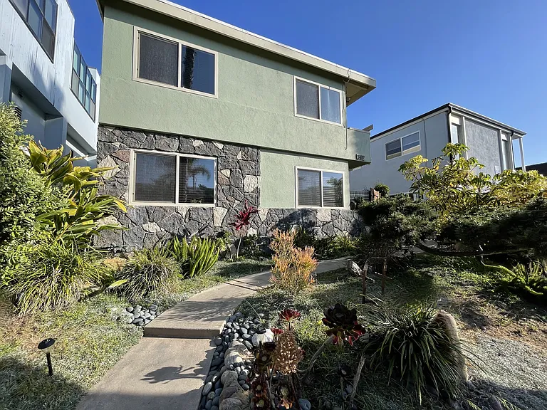 349 Playa Del Sur St — Photo 22