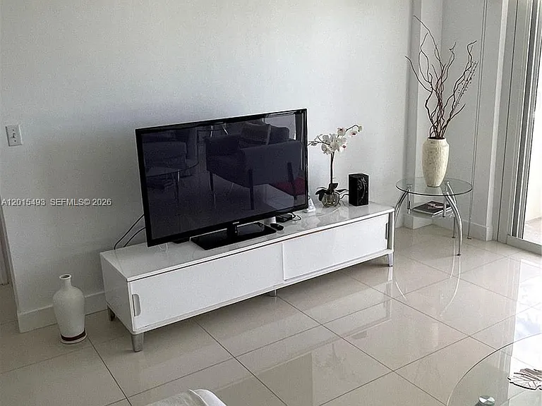 9195 Collins Ave #1012 — Photo 7