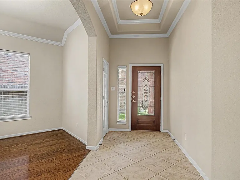 9706 Parsonsfield Ln — Photo 3