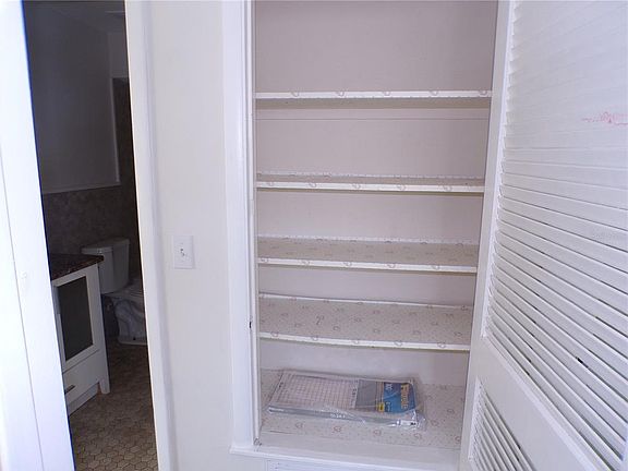 5th image of 2185 EASY STREET