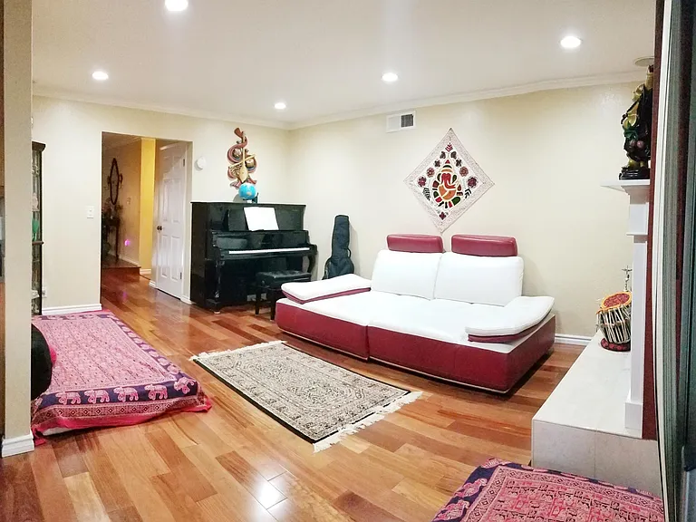456 Martil Way — Photo 3