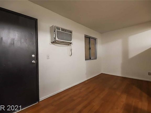 4th image of 136 Judy Ln APT 9