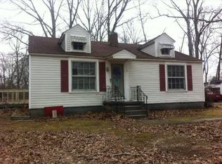 712 Fall River Rd, Lawrenceburg, TN 38464