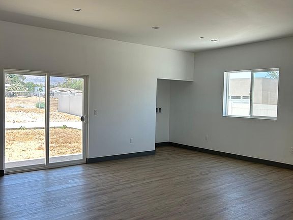 4th image of 9228 E Avenue T6