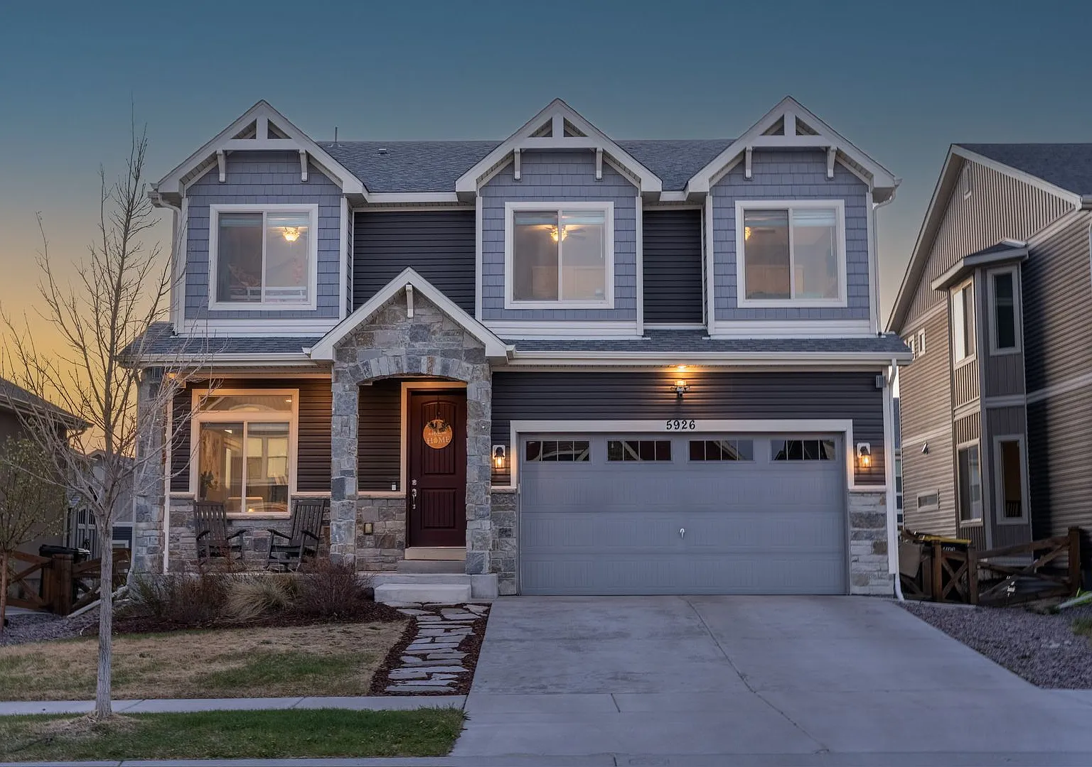 Amazing 2 story in Banning Lewis Ranch — Photo 2
