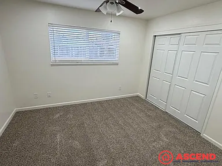 5409 Peppertree Ln — Photo 8